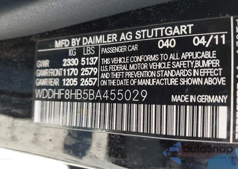 2011 Mercedes-Benz E 350 4Matic z USA, uszkodzony, nr VIN WDDHF8HB5BA455029